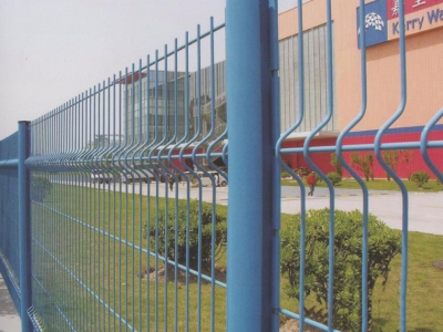 鐵絲網(wǎng)護(hù)欄
